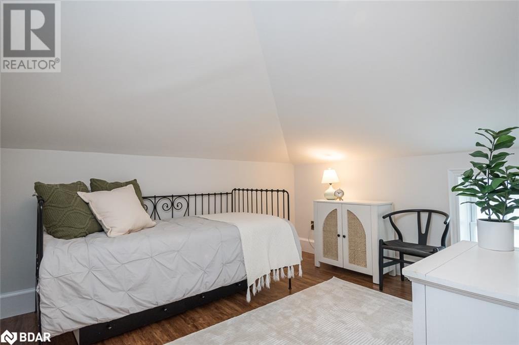 












49 JAMES Street

,
Milton,




Ontario
L9T2P5

