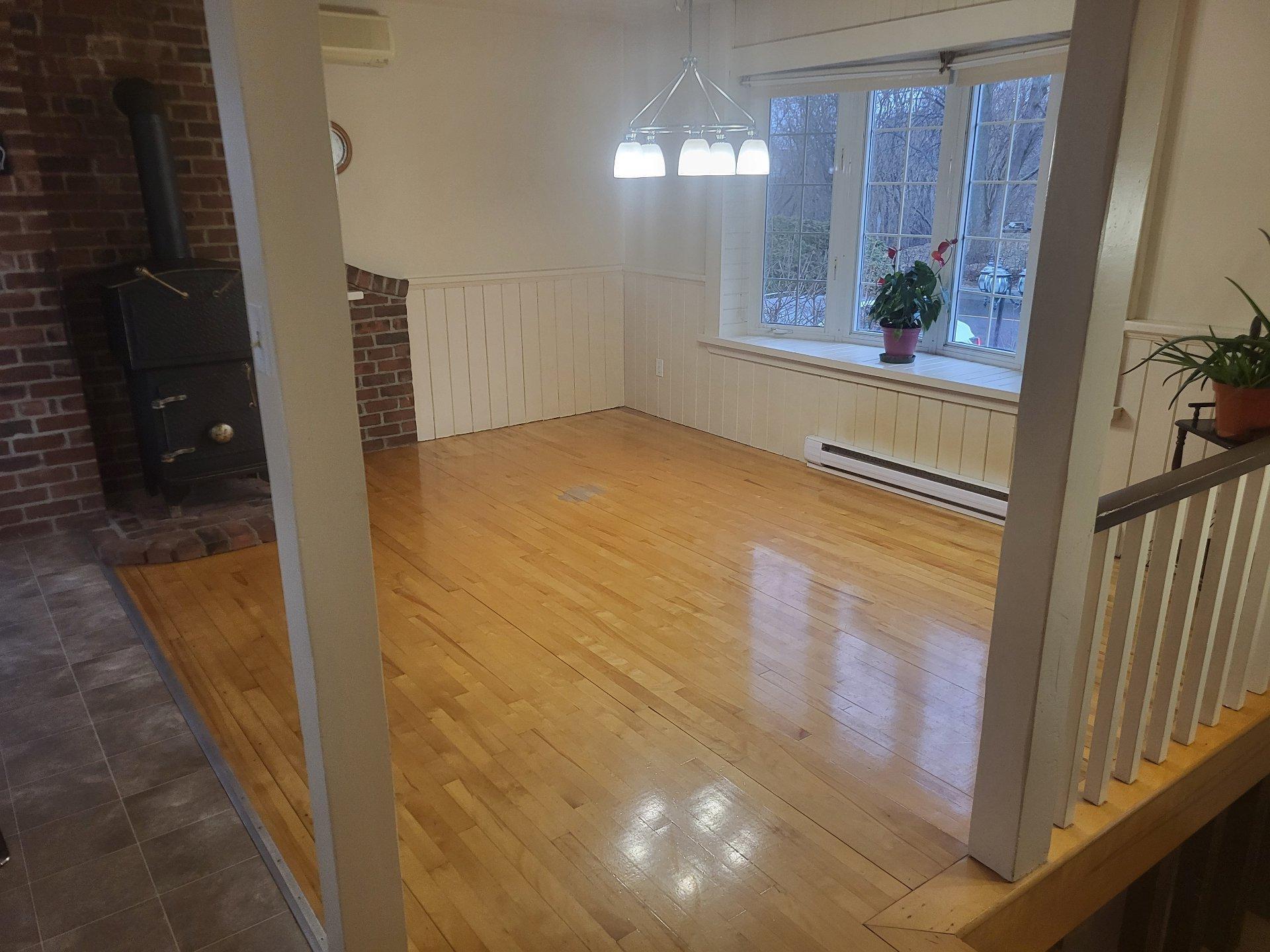 









345


Rue Gravel

,
Sainte-Catherine,




QC
J5C1M3

