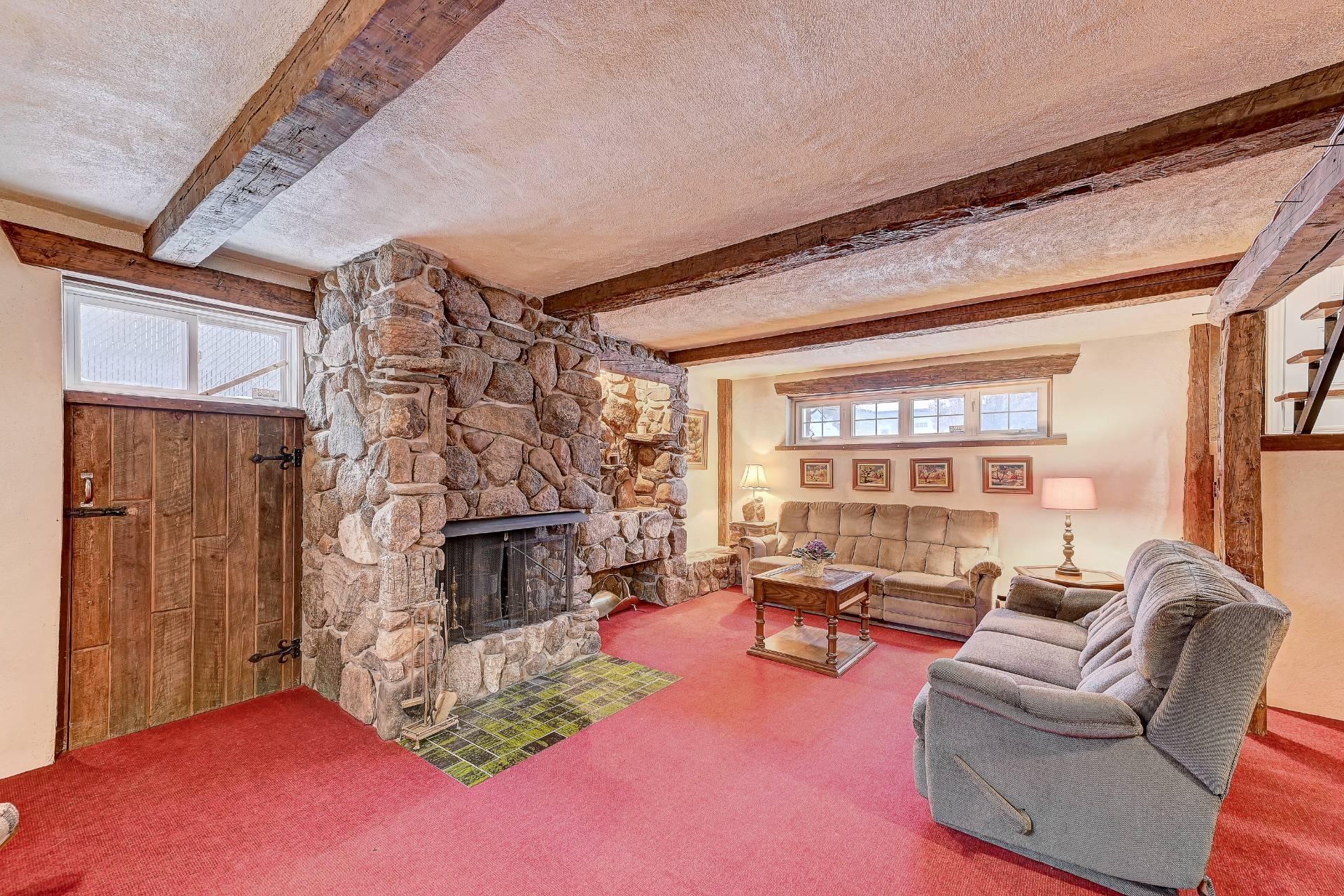 









345


Rue Gravel

,
Sainte-Catherine,




QC
J5C1M3

