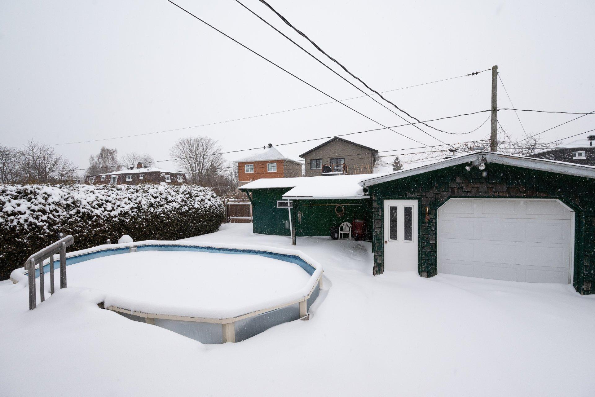 









345


Rue Gravel

,
Sainte-Catherine,




QC
J5C1M3

