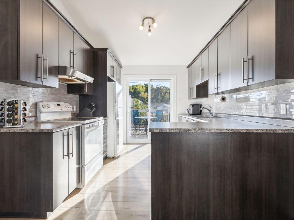 









128


Imp. des Pruches

,
Gatineau (Masson-Angers),




QC
J8M0A6

