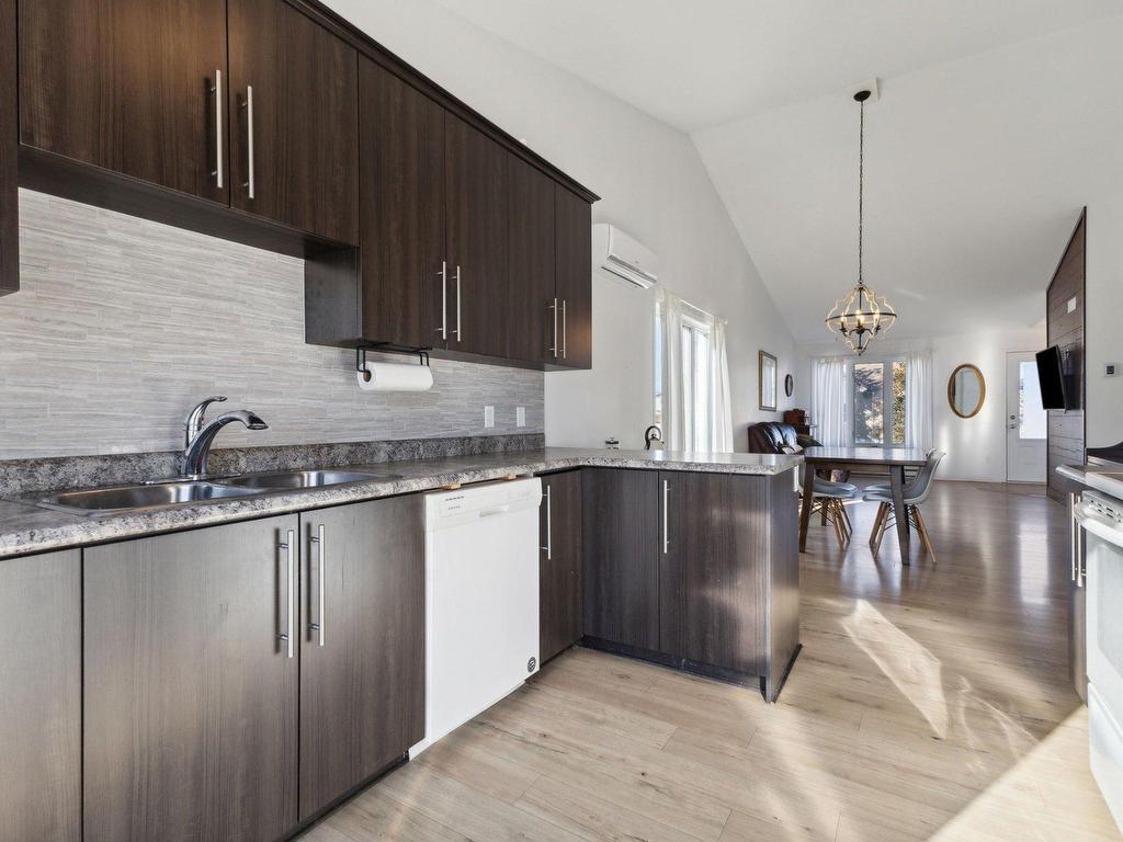 









128


Imp. des Pruches

,
Gatineau (Masson-Angers),




QC
J8M0A6

