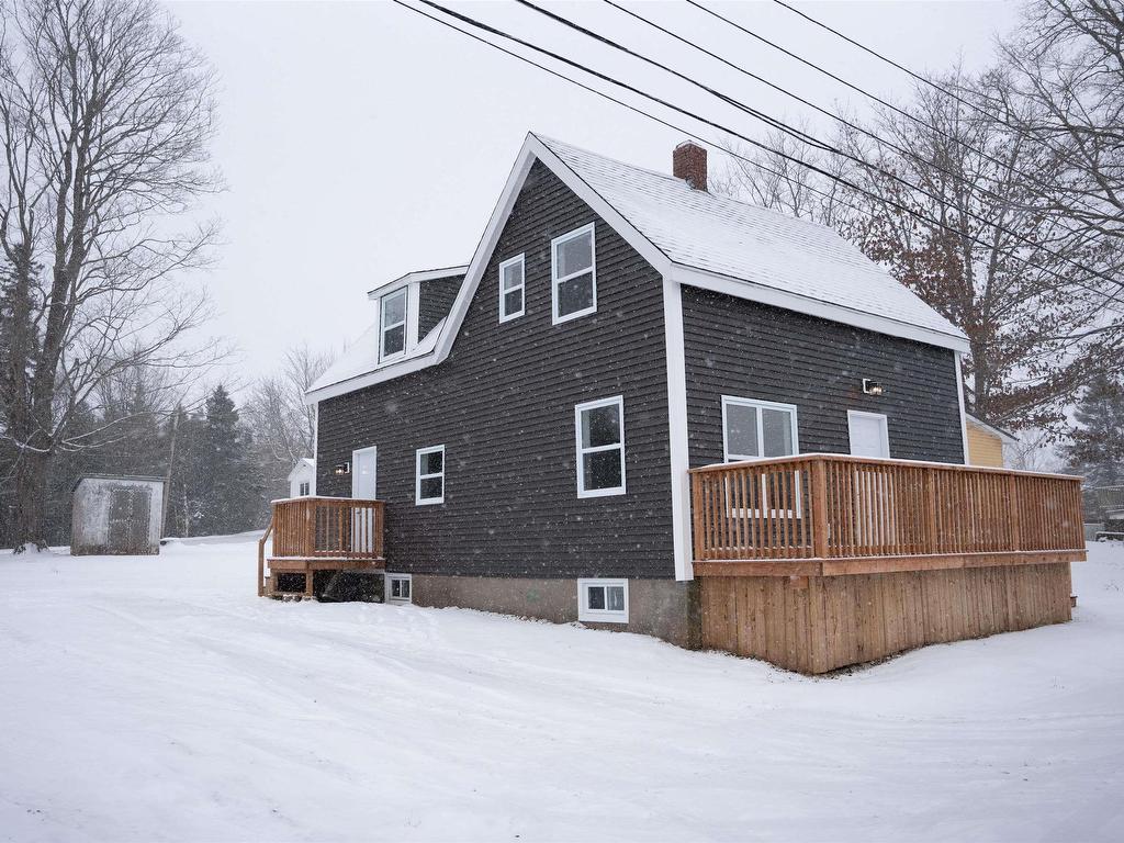 












24 Cook Street

,
Truro,




NS
B2N 2E4

