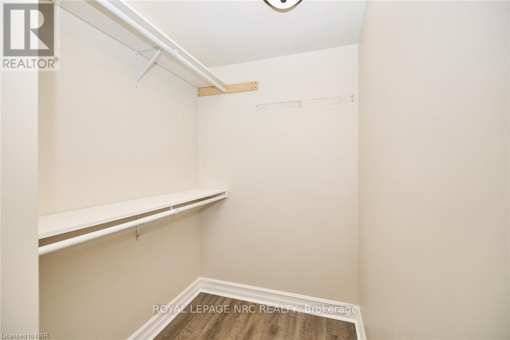 












38 LINCOLN ROAD E

,
Fort Erie (Crystal Beach),




Ontario
L0S1B0

