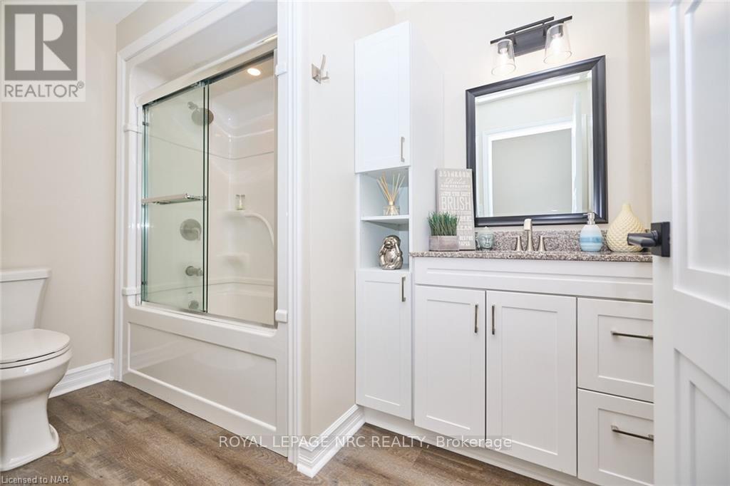 












38 LINCOLN ROAD E

,
Fort Erie (Crystal Beach),




Ontario
L0S1B0

