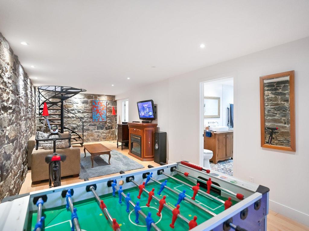 









5283

 - 5287


Rue Berri

,
Montréal (Le Plateau-Mont-Royal),




QC
H2J2S7

