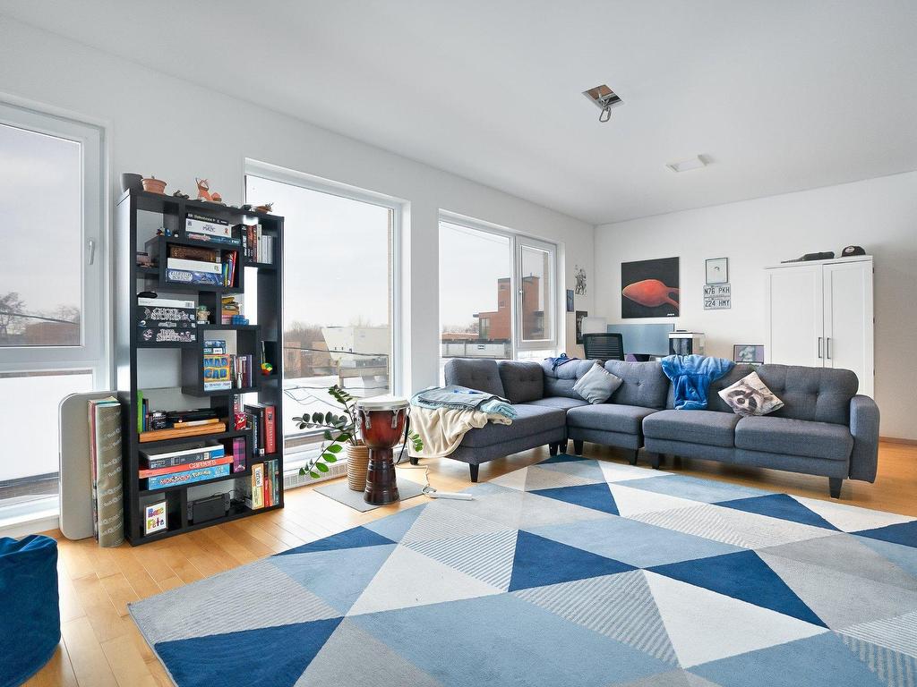 









5283

 - 5287


Rue Berri

,
Montréal (Le Plateau-Mont-Royal),




QC
H2J2S7

