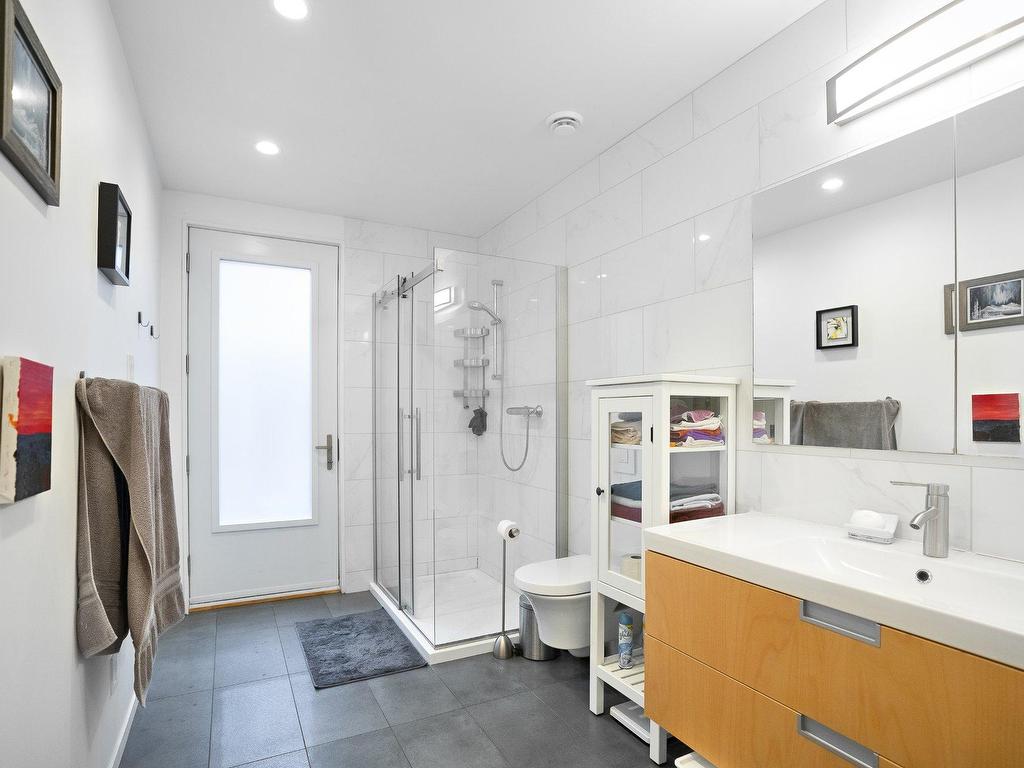 









5283

 - 5287


Rue Berri

,
Montréal (Le Plateau-Mont-Royal),




QC
H2J2S7


