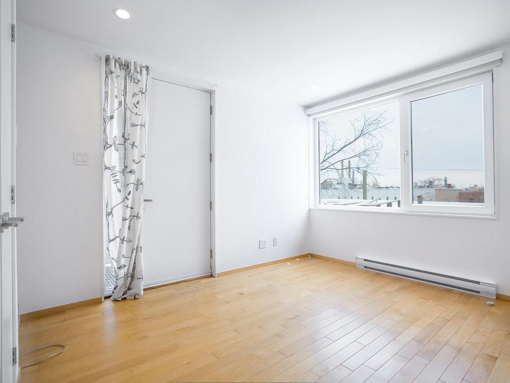 









5283

 - 5287


Rue Berri

,
Montréal (Le Plateau-Mont-Royal),




QC
H2J2S7

