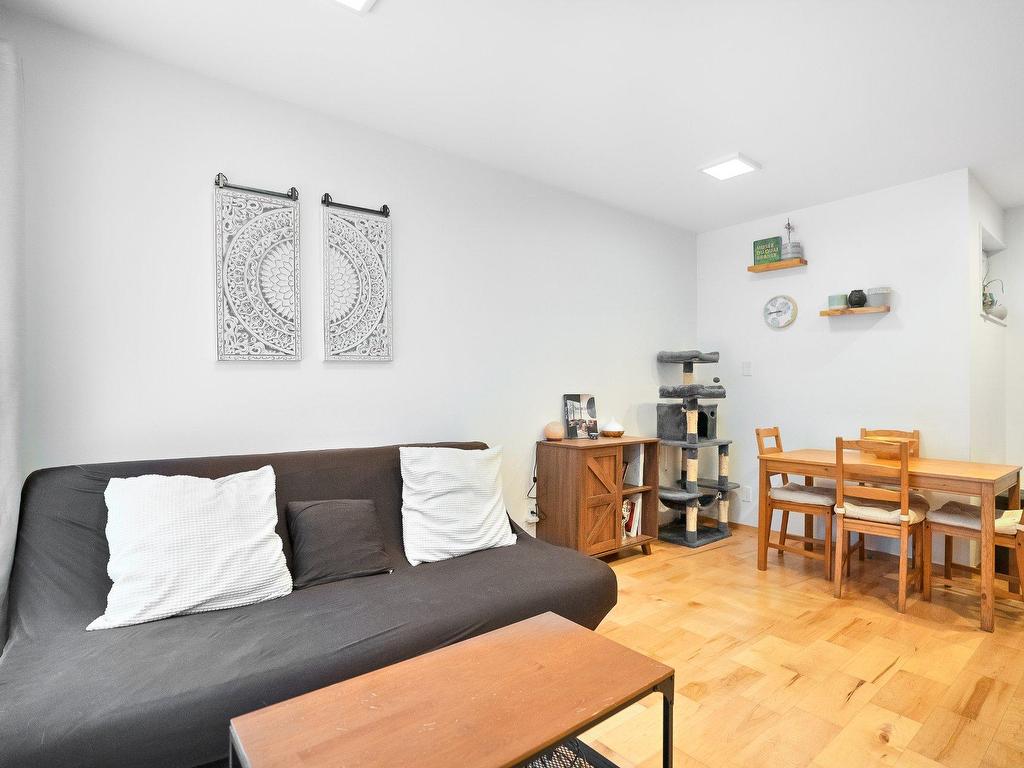 









5283

 - 5287


Rue Berri

,
Montréal (Le Plateau-Mont-Royal),




QC
H2J2S7

