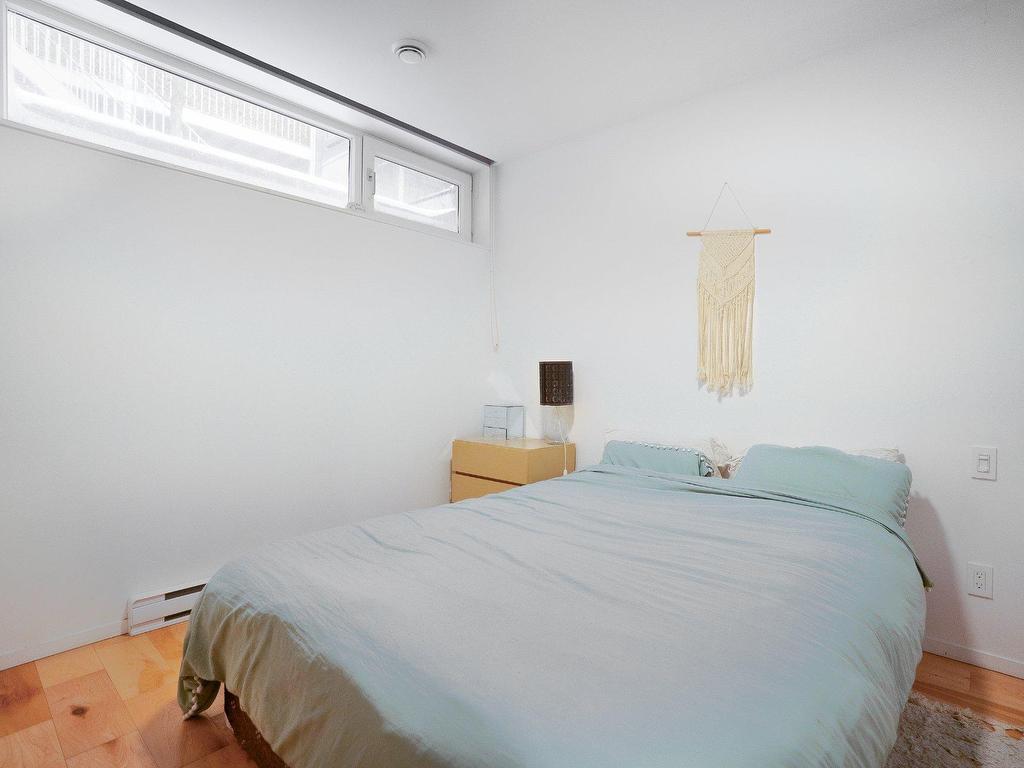 









5283

 - 5287


Rue Berri

,
Montréal (Le Plateau-Mont-Royal),




QC
H2J2S7

