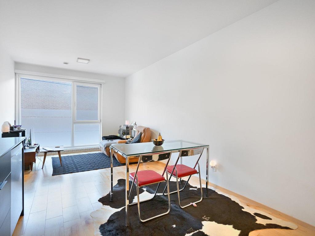 









5283

 - 5287


Rue Berri

,
Montréal (Le Plateau-Mont-Royal),




QC
H2J2S7


