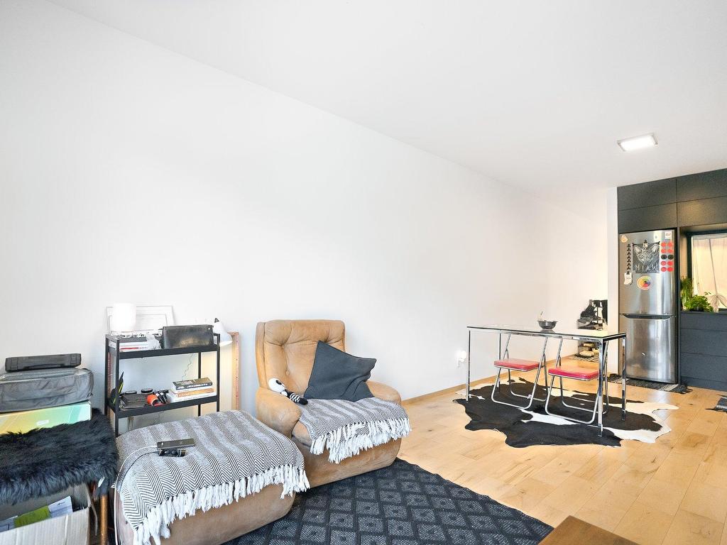 









5283

 - 5287


Rue Berri

,
Montréal (Le Plateau-Mont-Royal),




QC
H2J2S7

