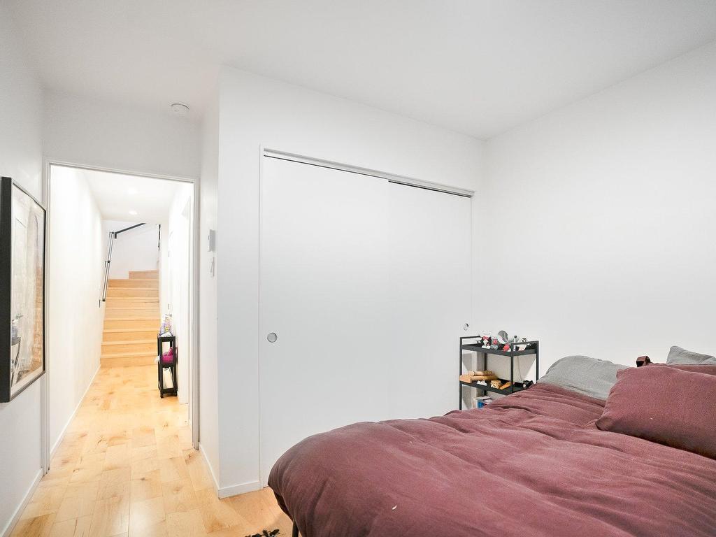









5283

 - 5287


Rue Berri

,
Montréal (Le Plateau-Mont-Royal),




QC
H2J2S7

