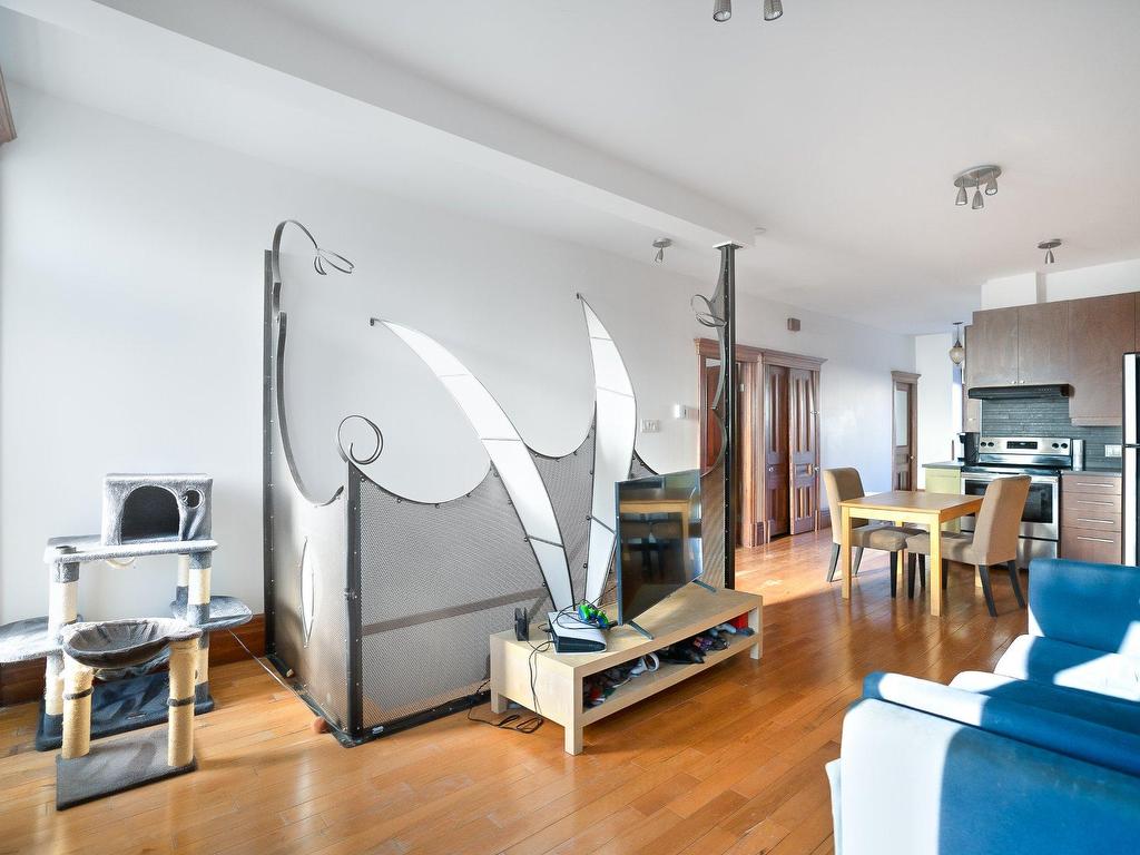 









5283

 - 5287


Rue Berri

,
Montréal (Le Plateau-Mont-Royal),




QC
H2J2S7

