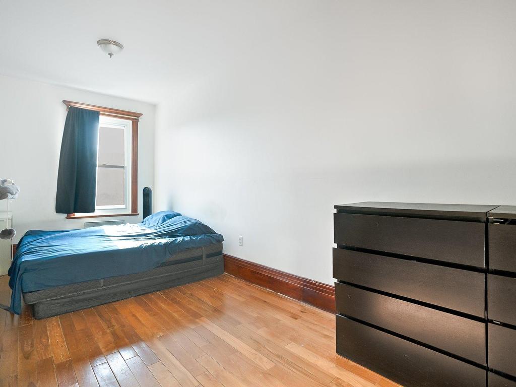 









5283

 - 5287


Rue Berri

,
Montréal (Le Plateau-Mont-Royal),




QC
H2J2S7


