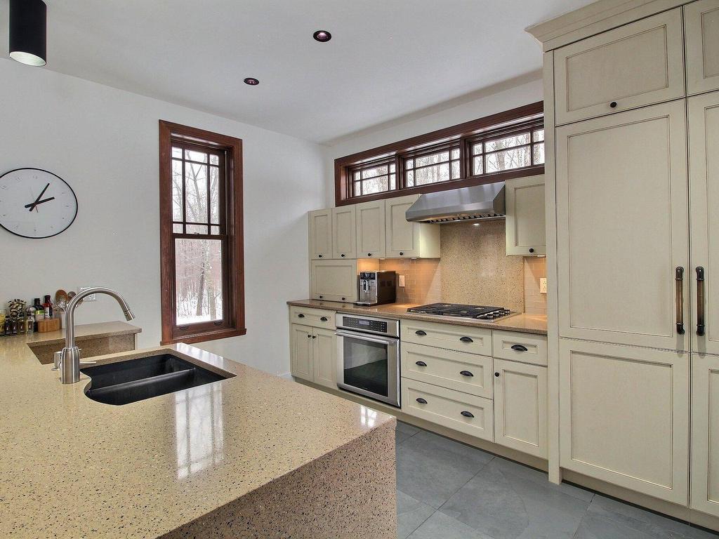 









82


Rue Meunier

,
Eastman,




QC
J0E1P0

