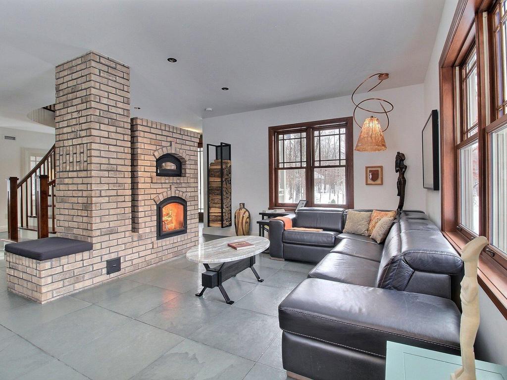 









82


Rue Meunier

,
Eastman,




QC
J0E1P0

