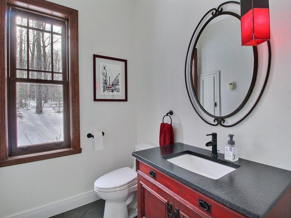 









82


Rue Meunier

,
Eastman,




QC
J0E1P0

