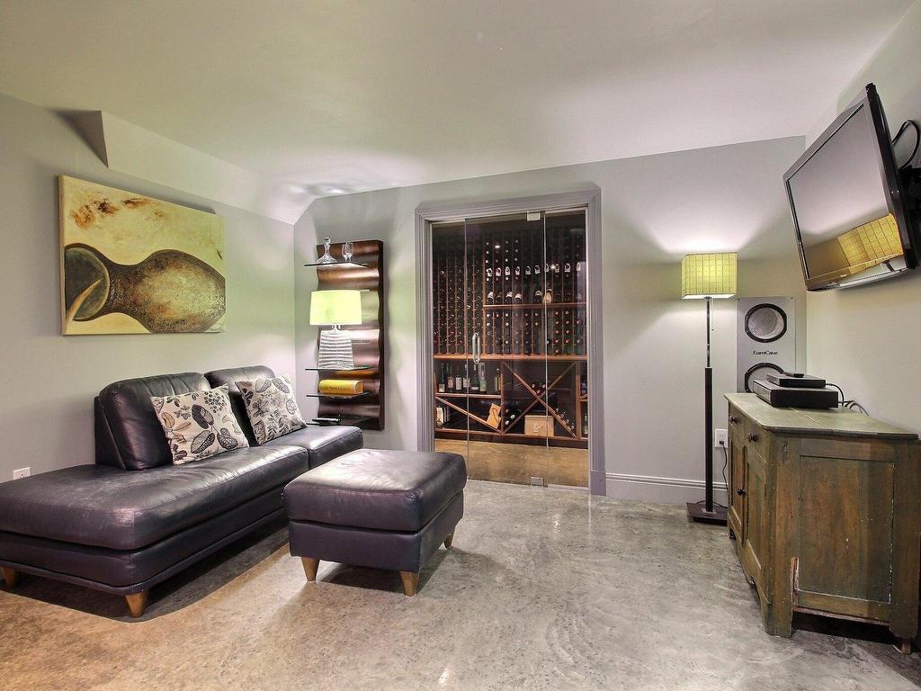









82


Rue Meunier

,
Eastman,




QC
J0E1P0

