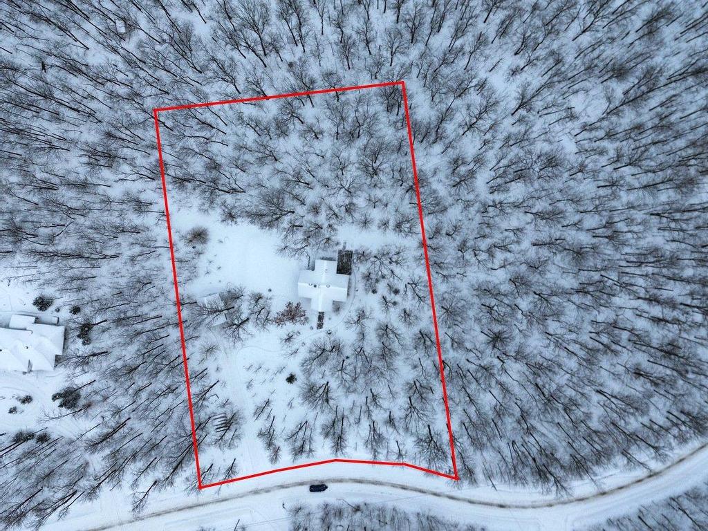 









82


Rue Meunier

,
Eastman,




QC
J0E1P0

