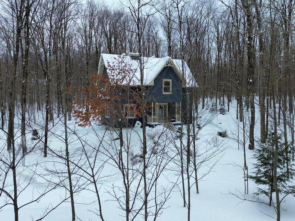 









82


Rue Meunier

,
Eastman,




QC
J0E1P0

