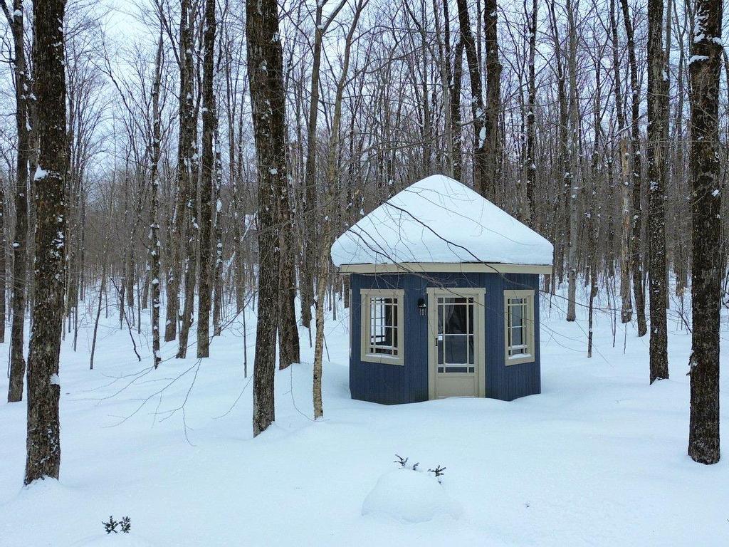 









82


Rue Meunier

,
Eastman,




QC
J0E1P0

