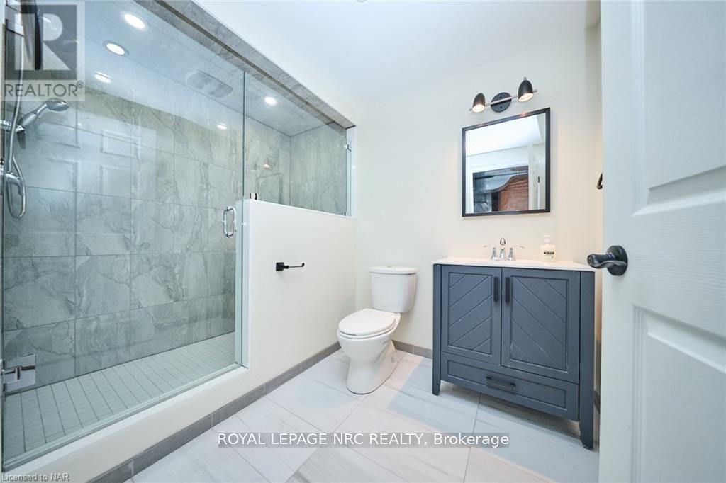 












76 LORETTA DRIVE

,
Niagara-on-the-Lake (Virgil),




Ontario
L0S1T0

