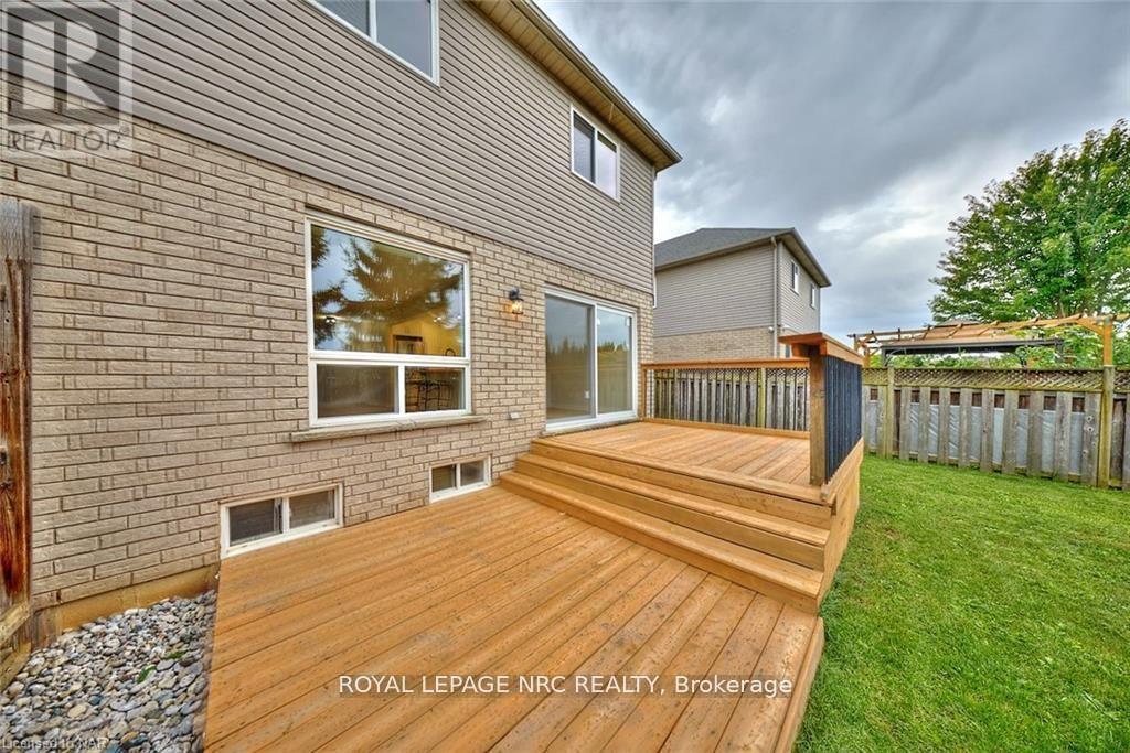 












76 LORETTA DRIVE

,
Niagara-on-the-Lake (Virgil),




Ontario
L0S1T0

