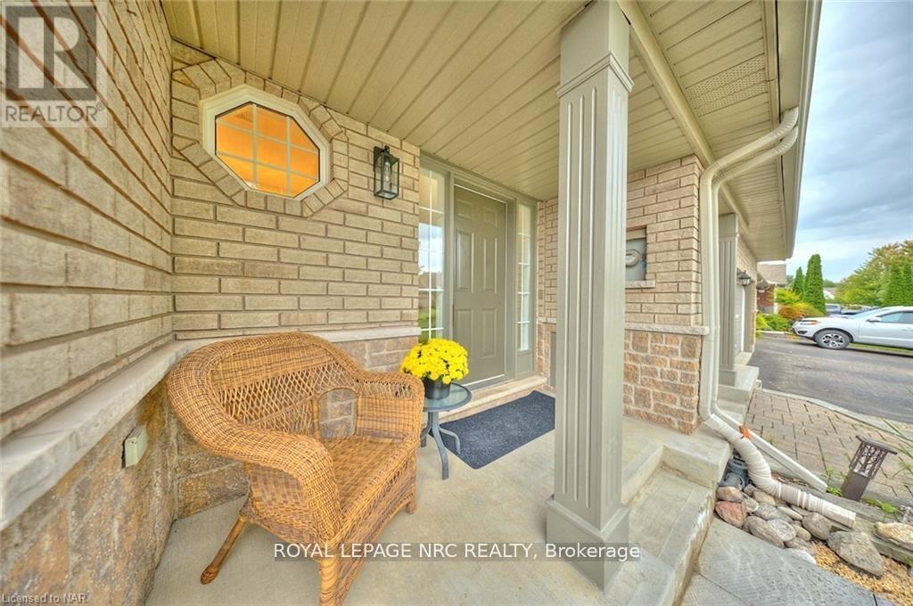 












76 LORETTA DRIVE

,
Niagara-on-the-Lake (Virgil),




Ontario
L0S1T0

