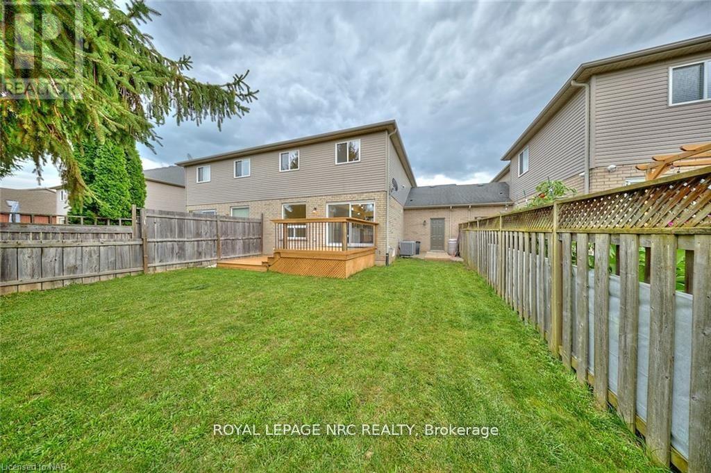 












76 LORETTA DRIVE

,
Niagara-on-the-Lake (Virgil),




Ontario
L0S1T0

