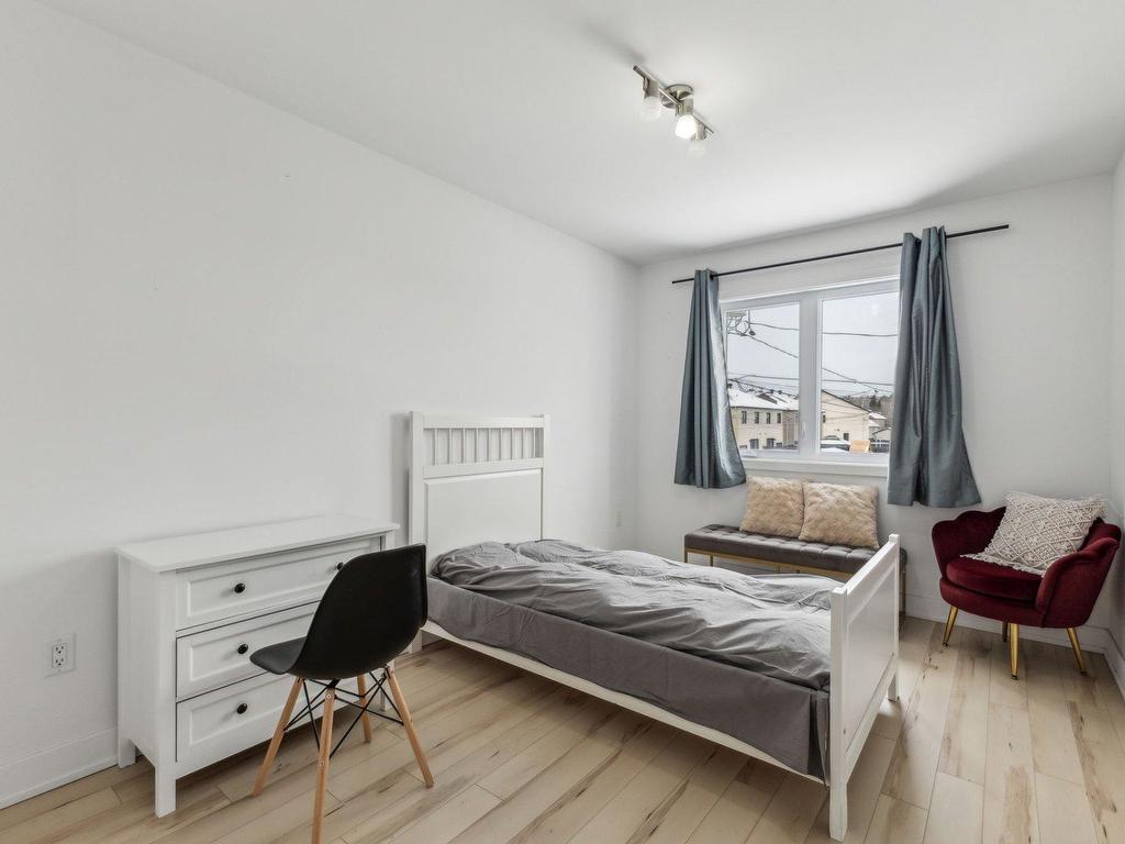 









217


Rue du Petit-Village

,
Gatineau (Masson-Angers),




QC
J8M1Z6

