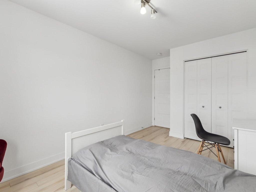 









217


Rue du Petit-Village

,
Gatineau (Masson-Angers),




QC
J8M1Z6

