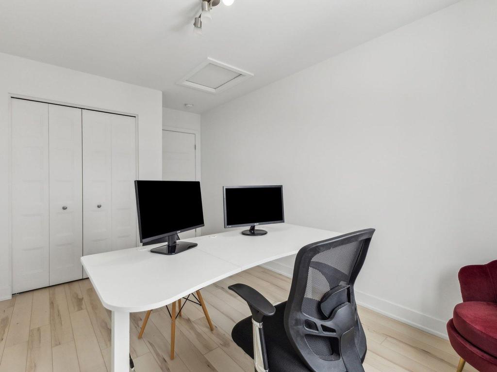 









217


Rue du Petit-Village

,
Gatineau (Masson-Angers),




QC
J8M1Z6

