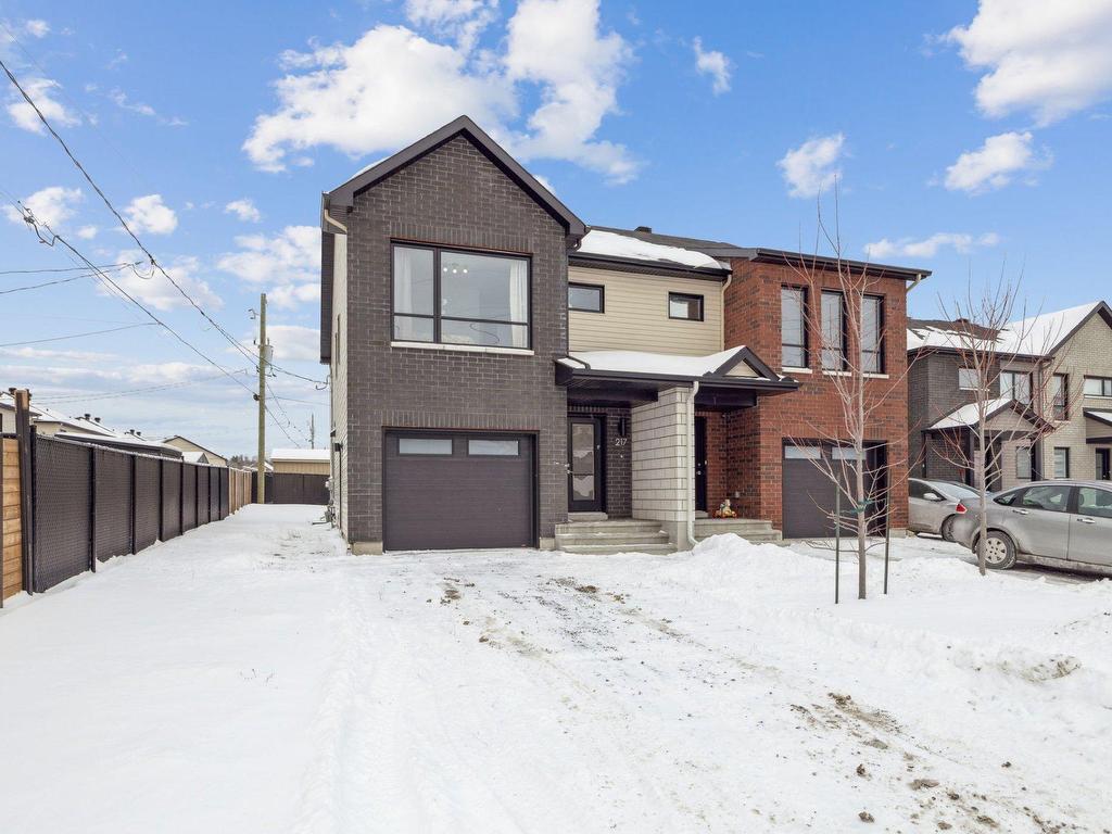 









217


Rue du Petit-Village

,
Gatineau (Masson-Angers),




QC
J8M1Z6

