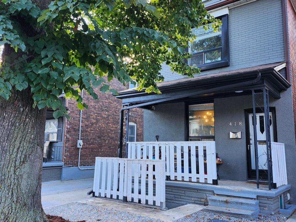 









418


Margueretta

Street,
Toronto,




ON
M6H 3S5

