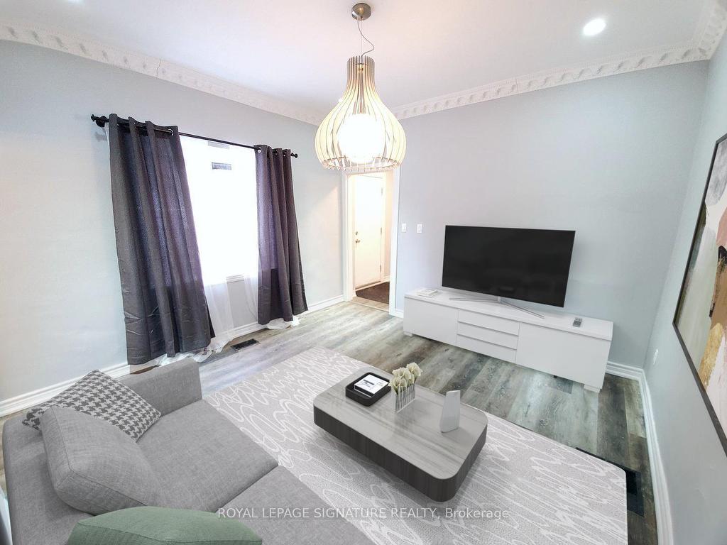 









418


Margueretta

Street,
Toronto,




ON
M6H 3S5

