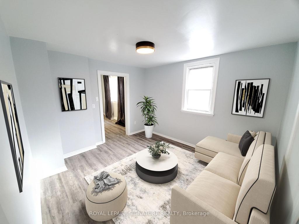 









418


Margueretta

Street,
Toronto,




ON
M6H 3S5

