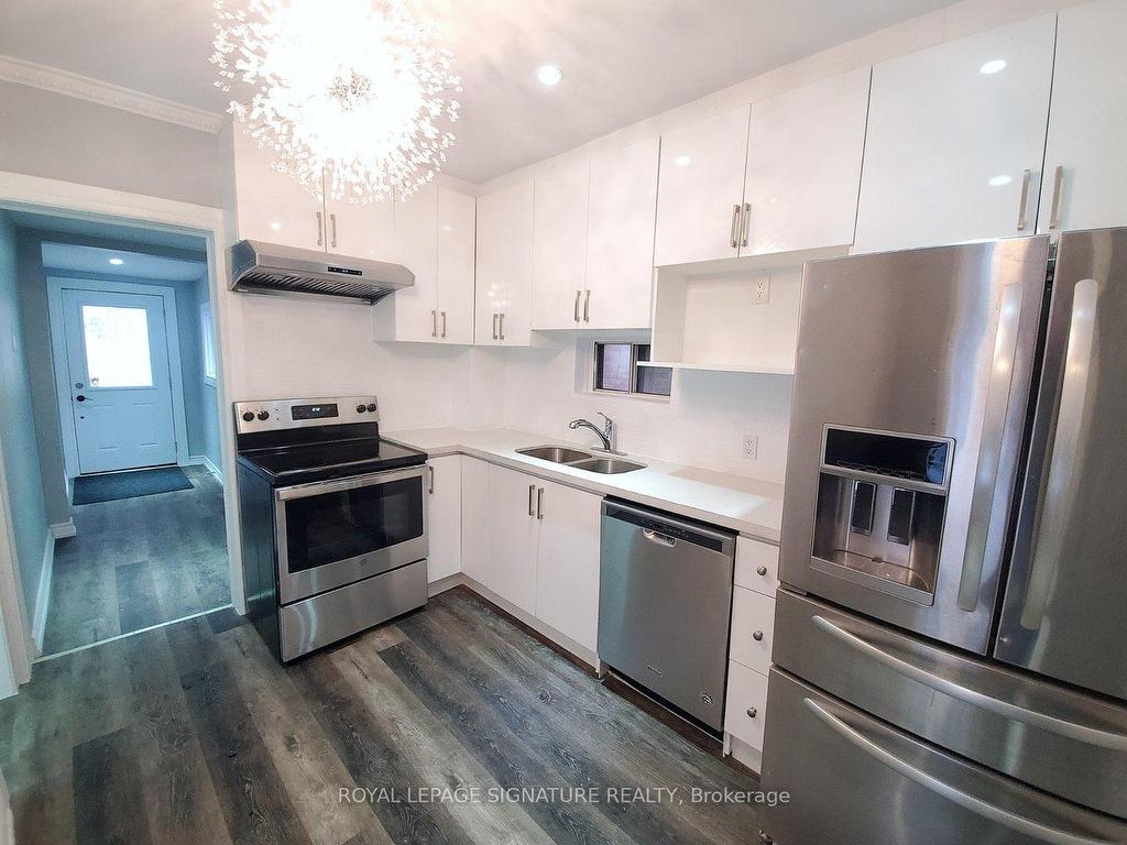 









418


Margueretta

Street,
Toronto,




ON
M6H 3S5


