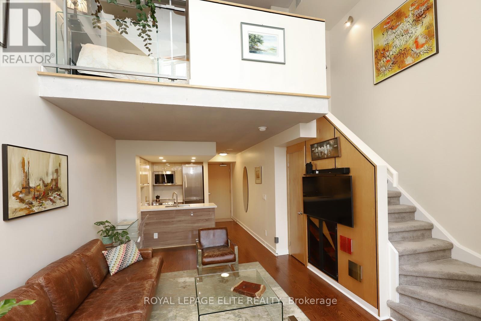 












220 - 255 RICHMOND STREET E

,
Toronto,




Ontario
M5A4T7

