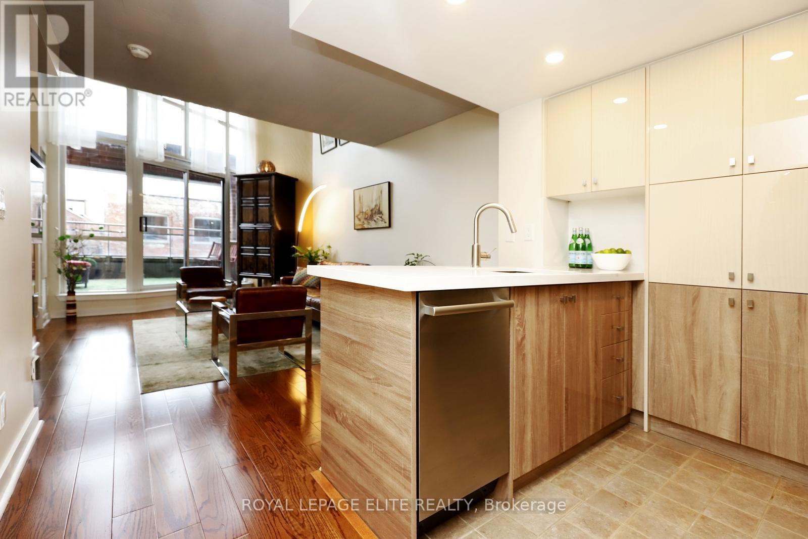 












220 - 255 RICHMOND STREET E

,
Toronto,




Ontario
M5A4T7

