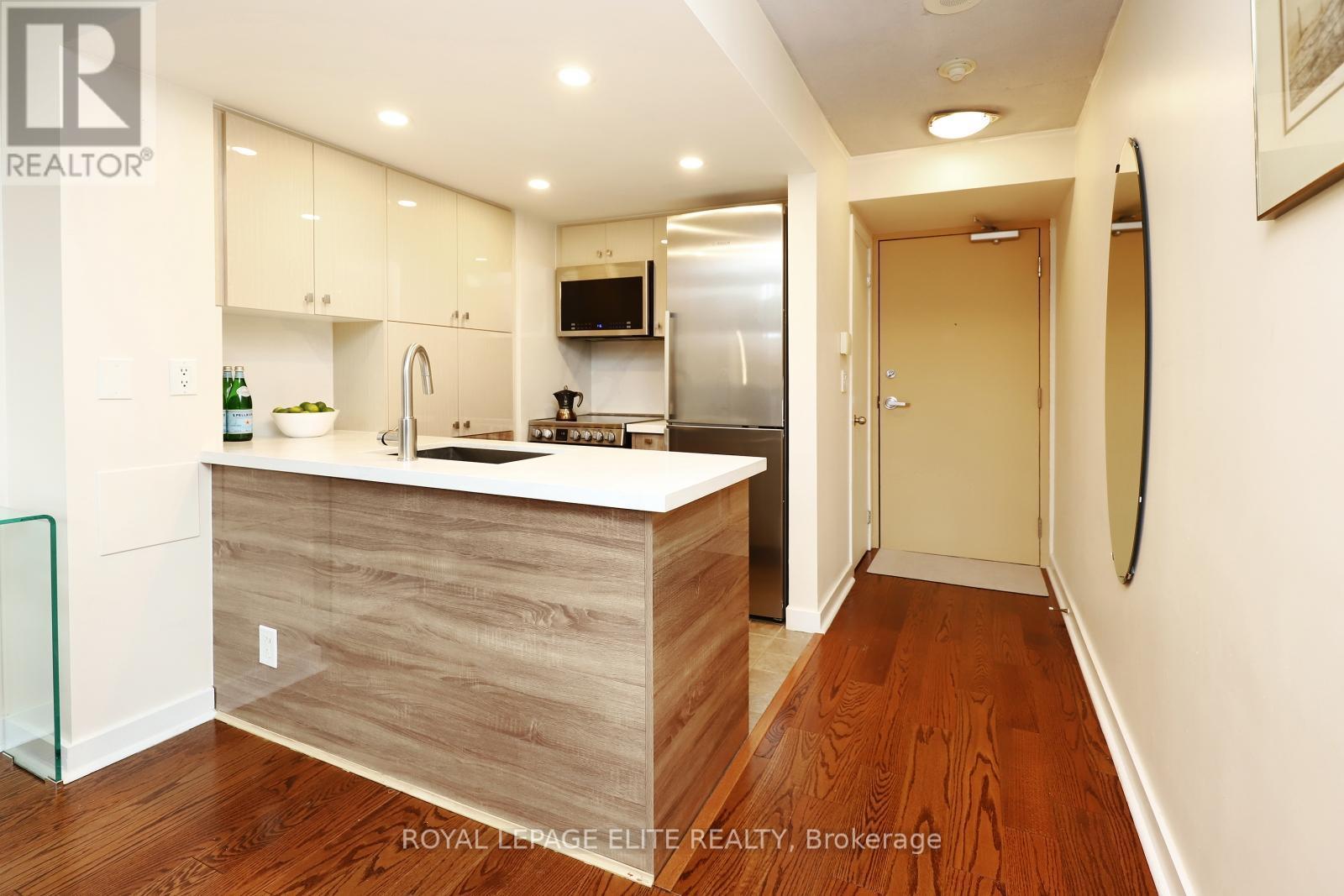 












220 - 255 RICHMOND STREET E

,
Toronto,




Ontario
M5A4T7

