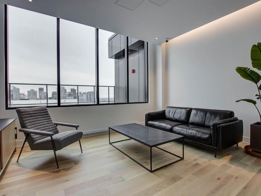 









2320


Rue Tupper

, 2903,
Montréal (Ville-Marie),




QC
H3H0B8

