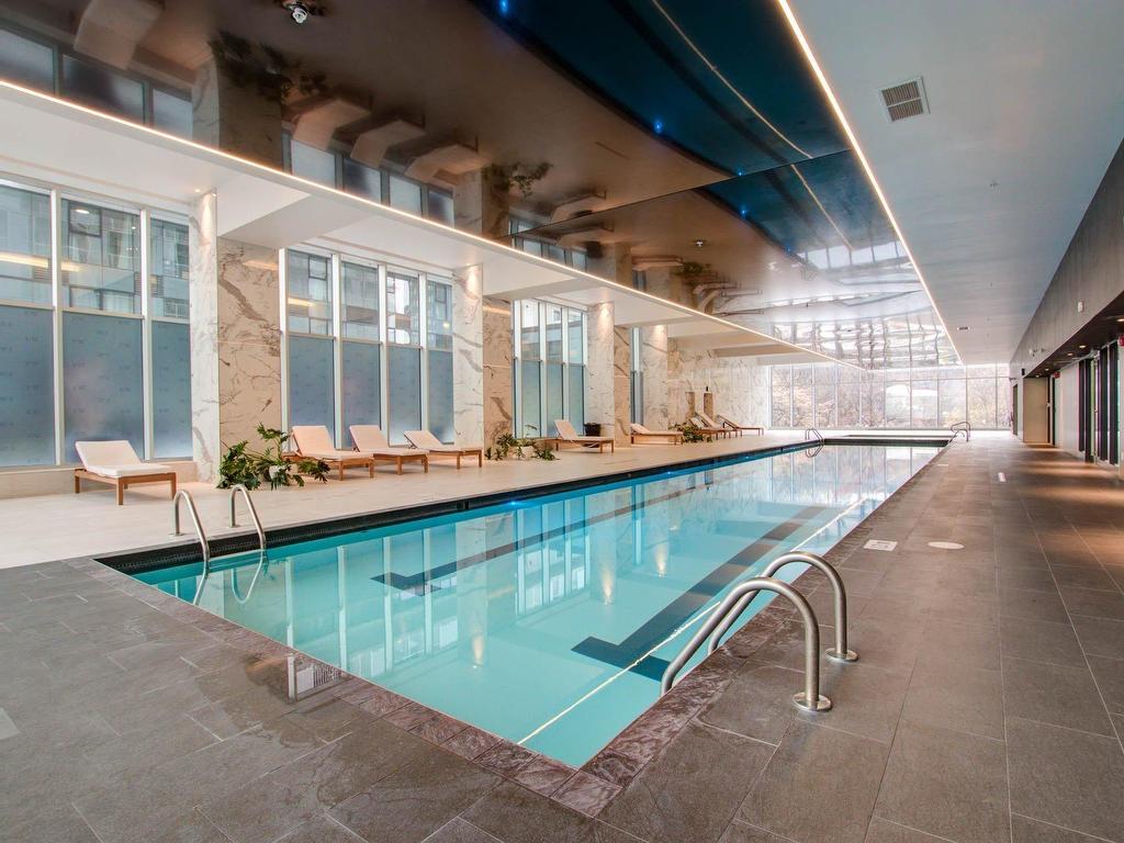 









2320


Rue Tupper

, 2903,
Montréal (Ville-Marie),




QC
H3H0B8

