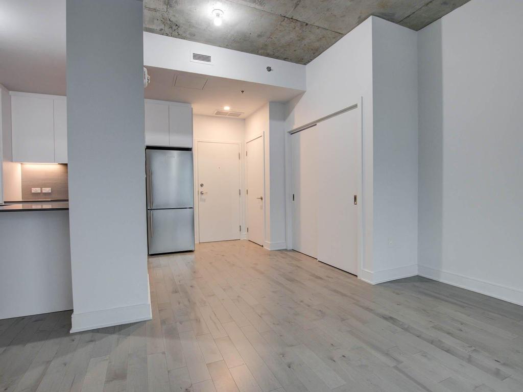 









2320


Rue Tupper

, 2903,
Montréal (Ville-Marie),




QC
H3H0B8

