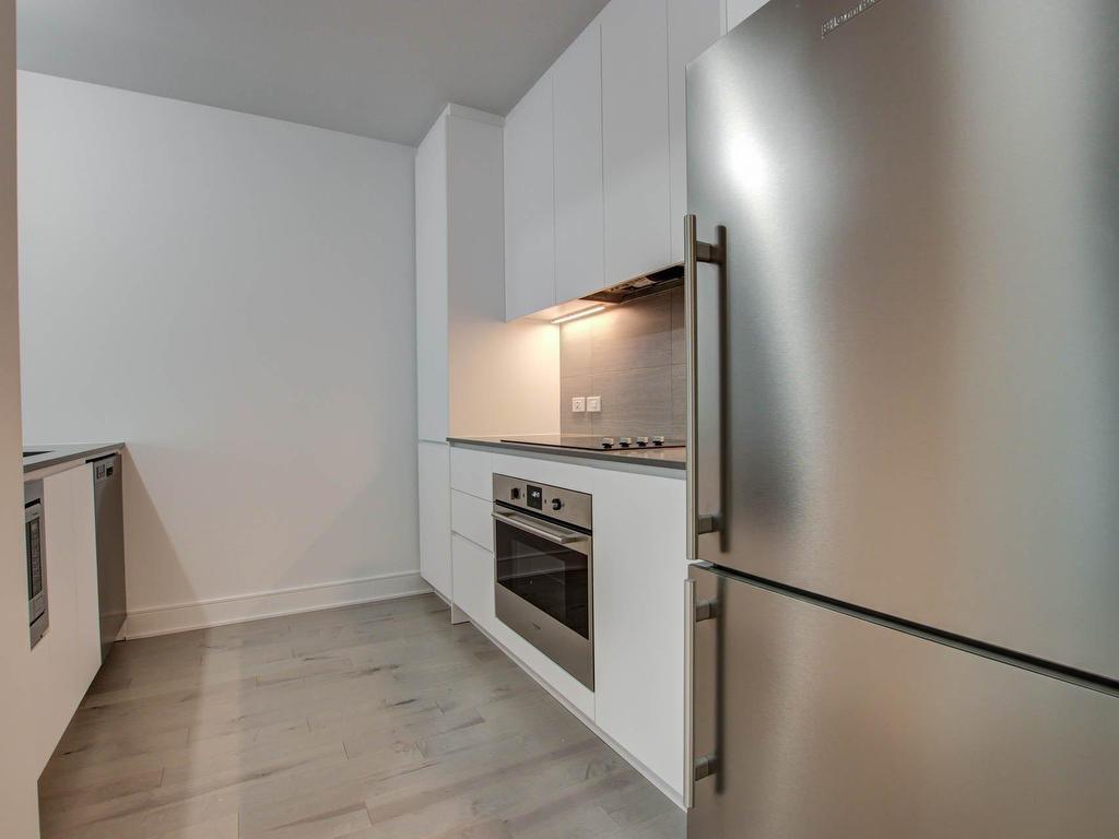 









2320


Rue Tupper

, 2903,
Montréal (Ville-Marie),




QC
H3H0B8

