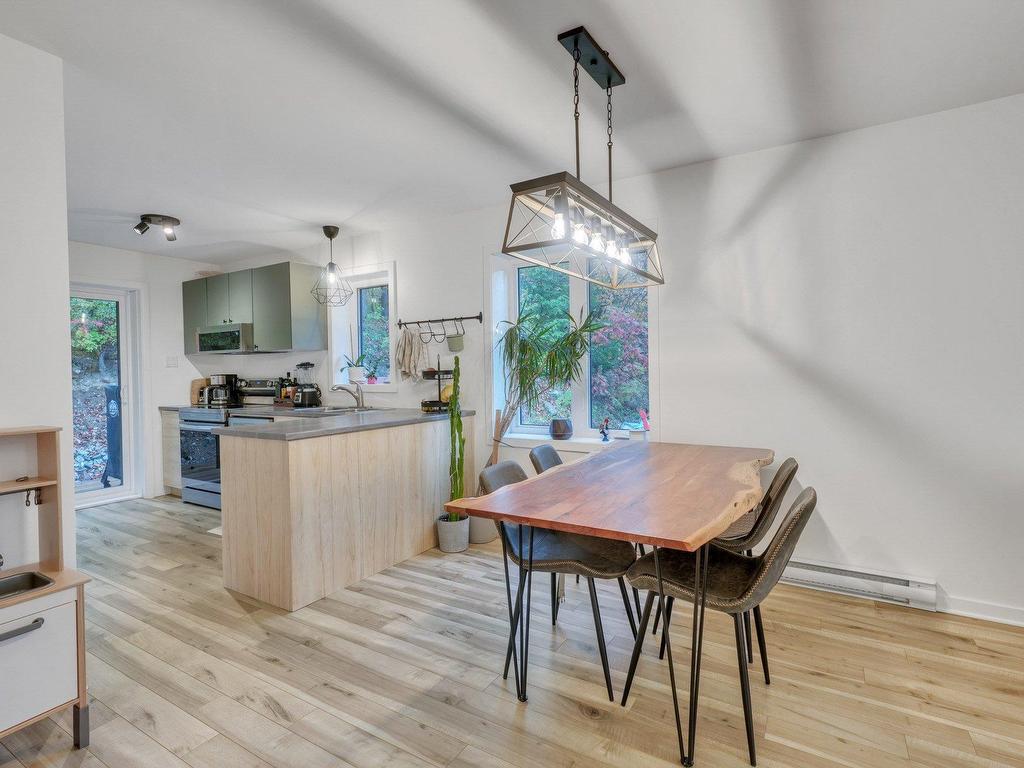 









67


Ch. Dubois

,
Val-des-Monts,




QC
J8N4C3

