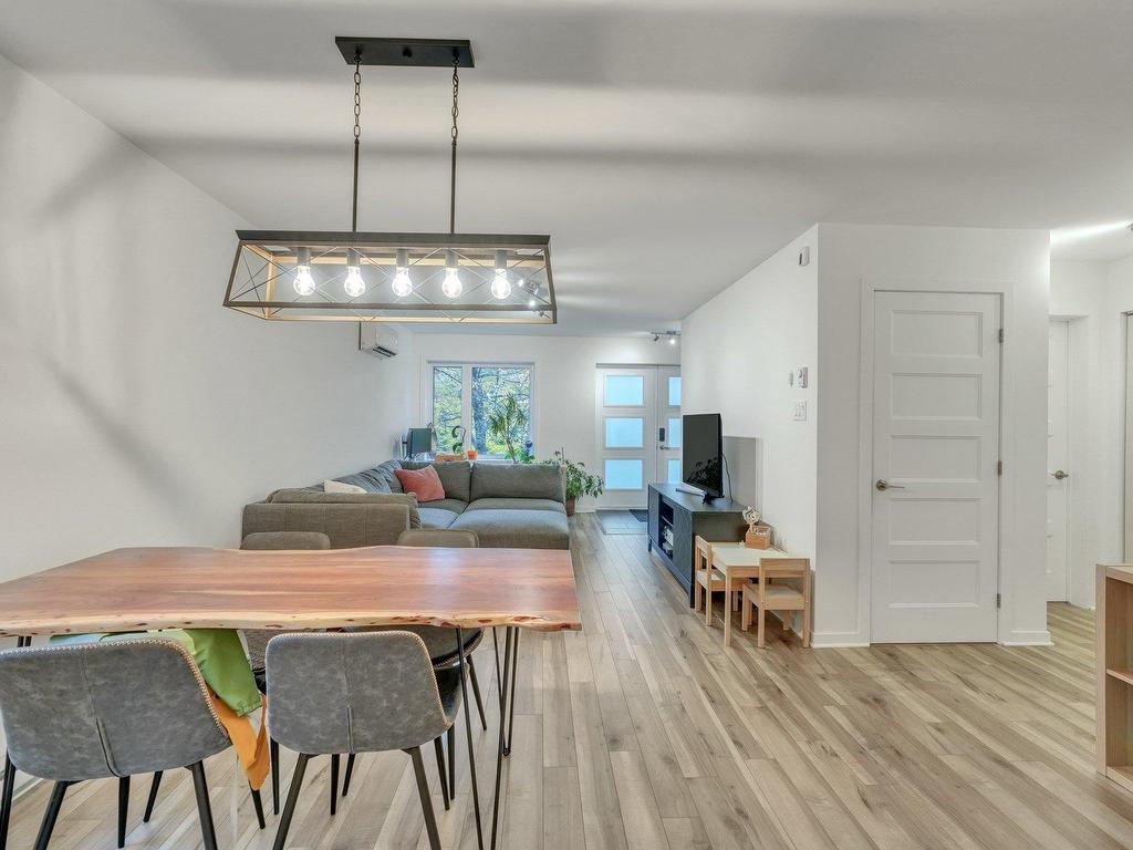 









67


Ch. Dubois

,
Val-des-Monts,




QC
J8N4C3

