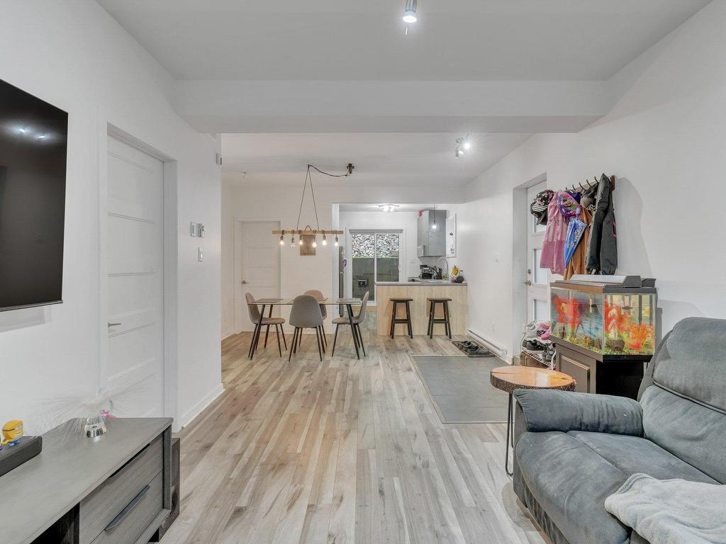 









67


Ch. Dubois

,
Val-des-Monts,




QC
J8N4C3

