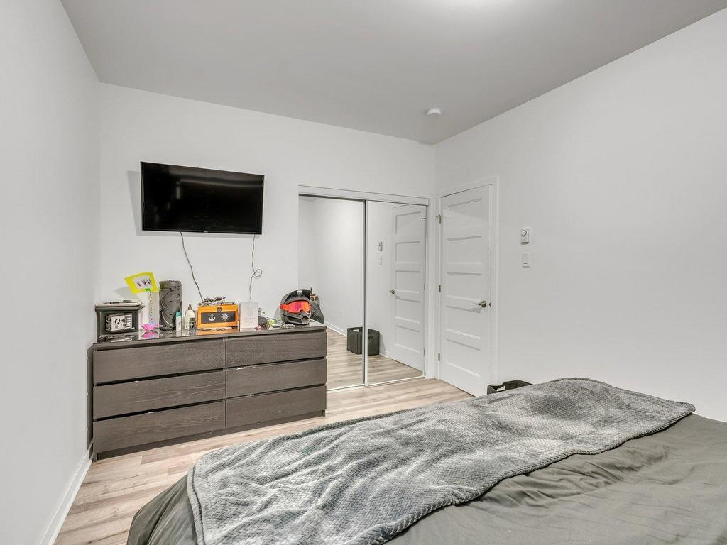 









67


Ch. Dubois

,
Val-des-Monts,




QC
J8N4C3

